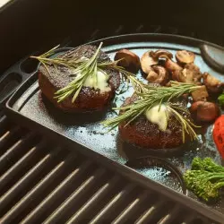 Demi-Plaque de Cuisson / Plancha Reversible en Fonte BIG GREEN EGG L Ref 122988